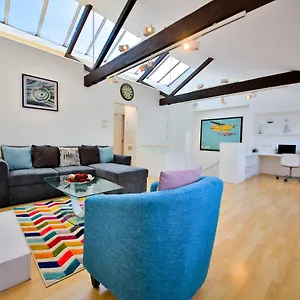 sussex-mews-house.brighton-hotels-england.com/